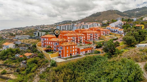 Arrendamento de duplex na Rua Manuel Nascimento Nobrega
