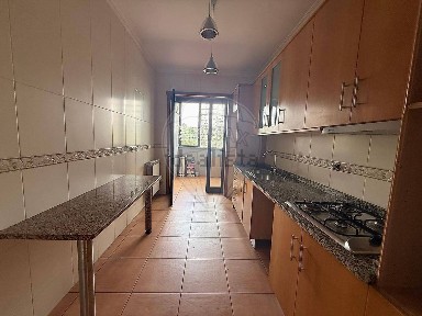 Arrendamento de apartamento T2 em N203