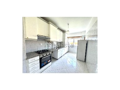 Arrendamento de apartamento T3 na Meadela