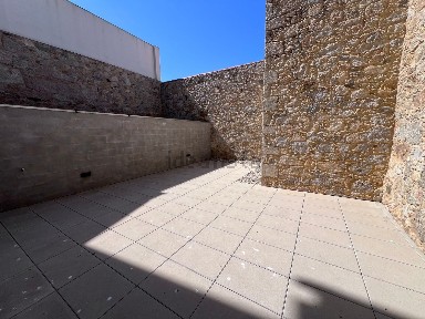 Arrendamento de apartamento T2 na Rua Manuel Espregueira