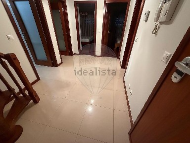 Arrendamento de apartamento T2 na Rua Doutor Joaquim Carlos da Cunha Cerqueira
