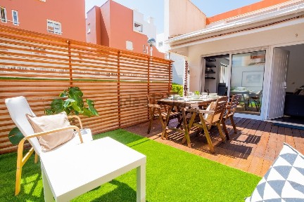 Arrendamento de apartamento T1 na Rua Fernão Martins da Costa