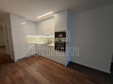 Arrendamento de apartamento T2 na Monserrate
