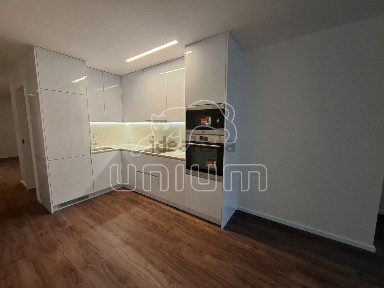 Arrendamento de apartamento T2 na Monserrate