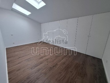 Arrendamento de apartamento T2 na Monserrate