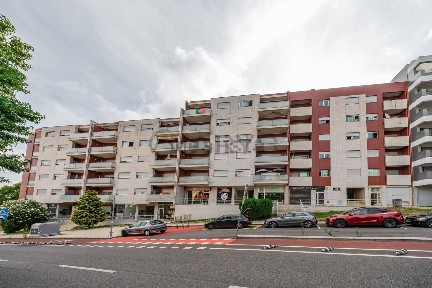 Arrendamento de apartamento T1 na Avenida Alfredo Barros, 15