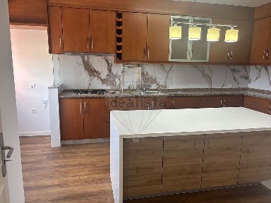 Arrendamento de apartamento T3 na Rua José Cardoso Vieira de Castro