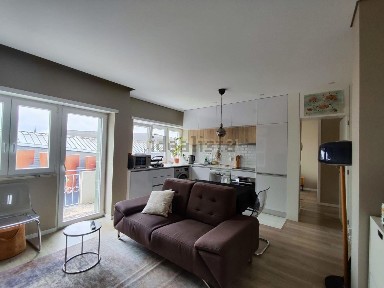 Arrendamento de apartamento T1 na Praça do Comércio, 79