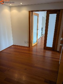 Arrendamento de apartamento T3 na Rua Luís António Correia