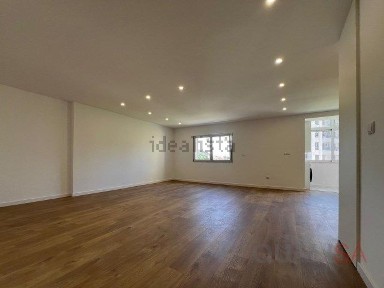 Arrendamento de apartamento T3 no Largo Madre de Deus