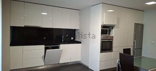 Arrendamento de apartamento T3 na Avenida da República, 83 Cb