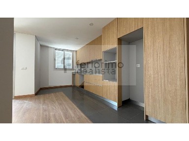 Arrendamento de apartamento T3 em Azurém