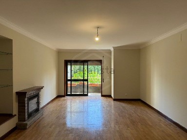 Arrendamento de apartamento T2 em São Victor