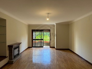Arrendamento de apartamento T2 em São Victor