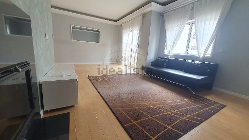 Arrendamento de apartamento T3 na Avenida Dom Nuno Álvares Pereira
