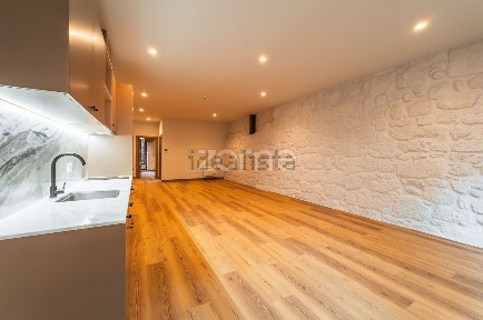 Arrendamento de apartamento T1 na Rua de Camões, 60