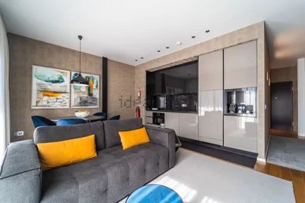 Arrendamento de apartamento T1 no Largo Senhora A. Branca, 126