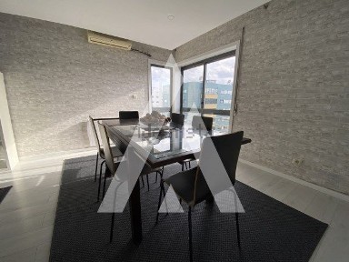 Arrendamento de apartamento T4 na Rua Cónego Luciano Afonso dos Santos