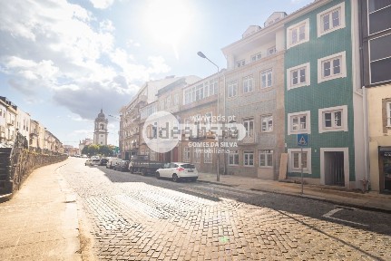 Arrendamento de apartamento T2 na Rua Conselheiro Januário