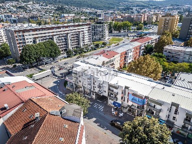 Arrendamento de apartamento T3 na Rua Dom Pedro V, 310