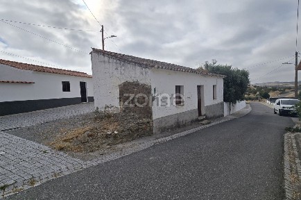 São Miguel do Pinheiro - São Pedro de Solis - São Sebastião dos Carros, Rua de São Miguel, 3