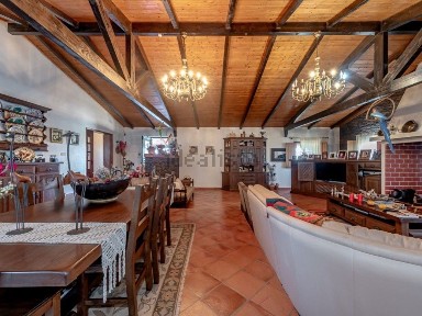 Quinta à venda na Rua César Luís