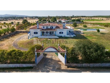 Quinta à venda em Vila Nova da Baronia