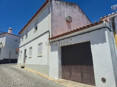 Moradia independente à venda na Rua Guarda Marinha, 28 /30