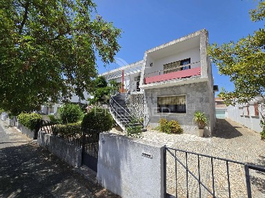Andar de moradia à venda em Santiago Maior e São João Baptista