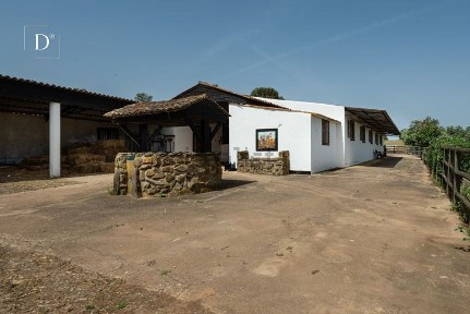 Moradia independente à venda em Ourique