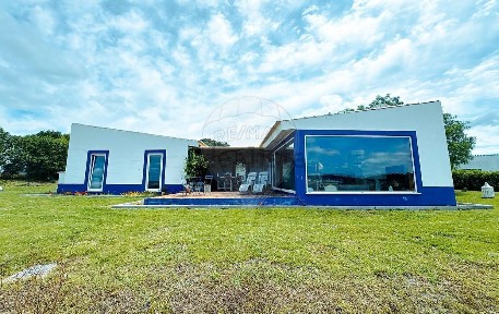 Cuba, Estrada Sem Nome