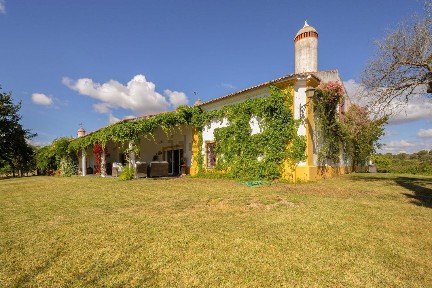 Herdade à venda em 5jv7+m5, 7860 Moura, Portugal