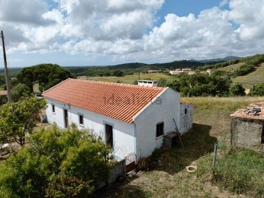 Quinta à venda em Troviscais s/n