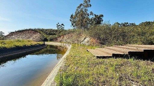 Quinta à venda em São Teotónio
