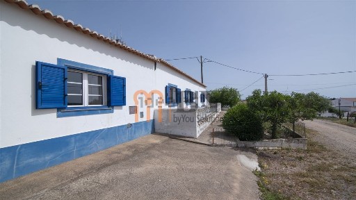 Albernoa e Trindade, Monte Vila Peste