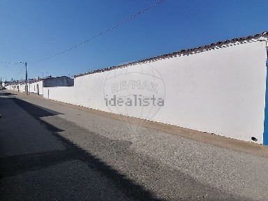 Moradia independente à venda em Pias