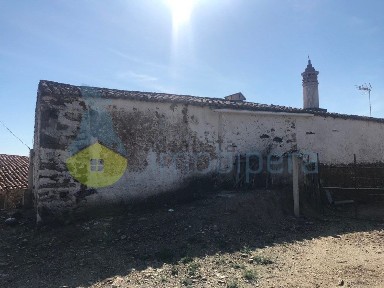 Moradia independente à venda em Santana da Serra