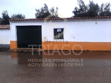 Moradia independente à venda em Barrancos