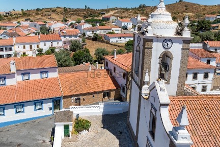 Santana da Serra, Rua da Igreja, 5