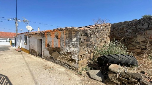 São Miguel do Pinheiro - São Pedro de Solis - São Sebastião dos Carros, Monte Fialho