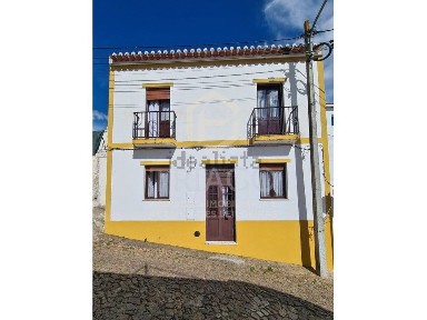Moradia independente à venda em Barrancos