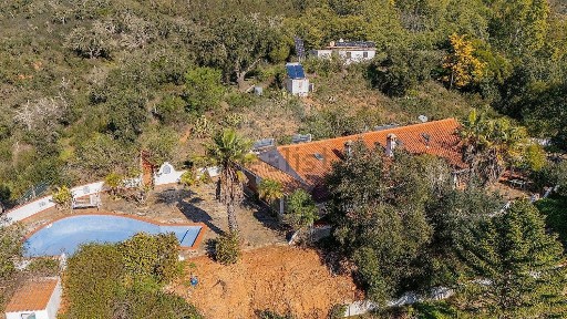 Quinta à venda em Relíquias