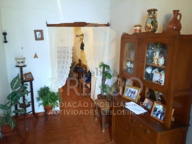 Moradia independente à venda em Barrancos