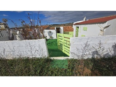 Moradia independente à venda em Garvão