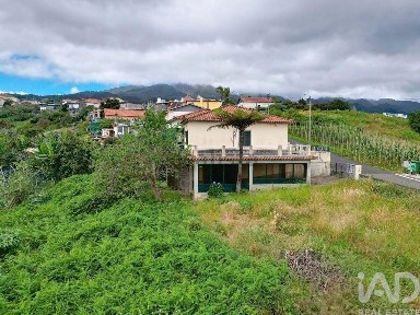 Moradia independente à venda em Santana