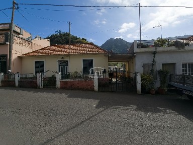 Casa ou moradia à venda em Porto da Cruz