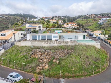 Casa ou moradia à venda em Estreito da Calheta