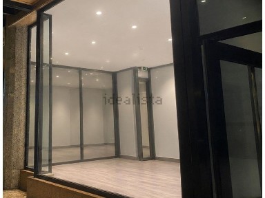 Espaço comercial à venda no Bairro do Liceu - 5 Bicas
