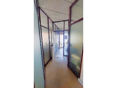 Espaço comercial à venda na Rua Bento Landureza