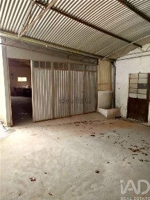 Armazém à venda em São João da Madeira